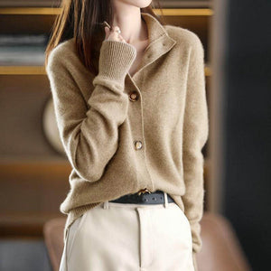 Cardigan Feminino com Botões Bege 3