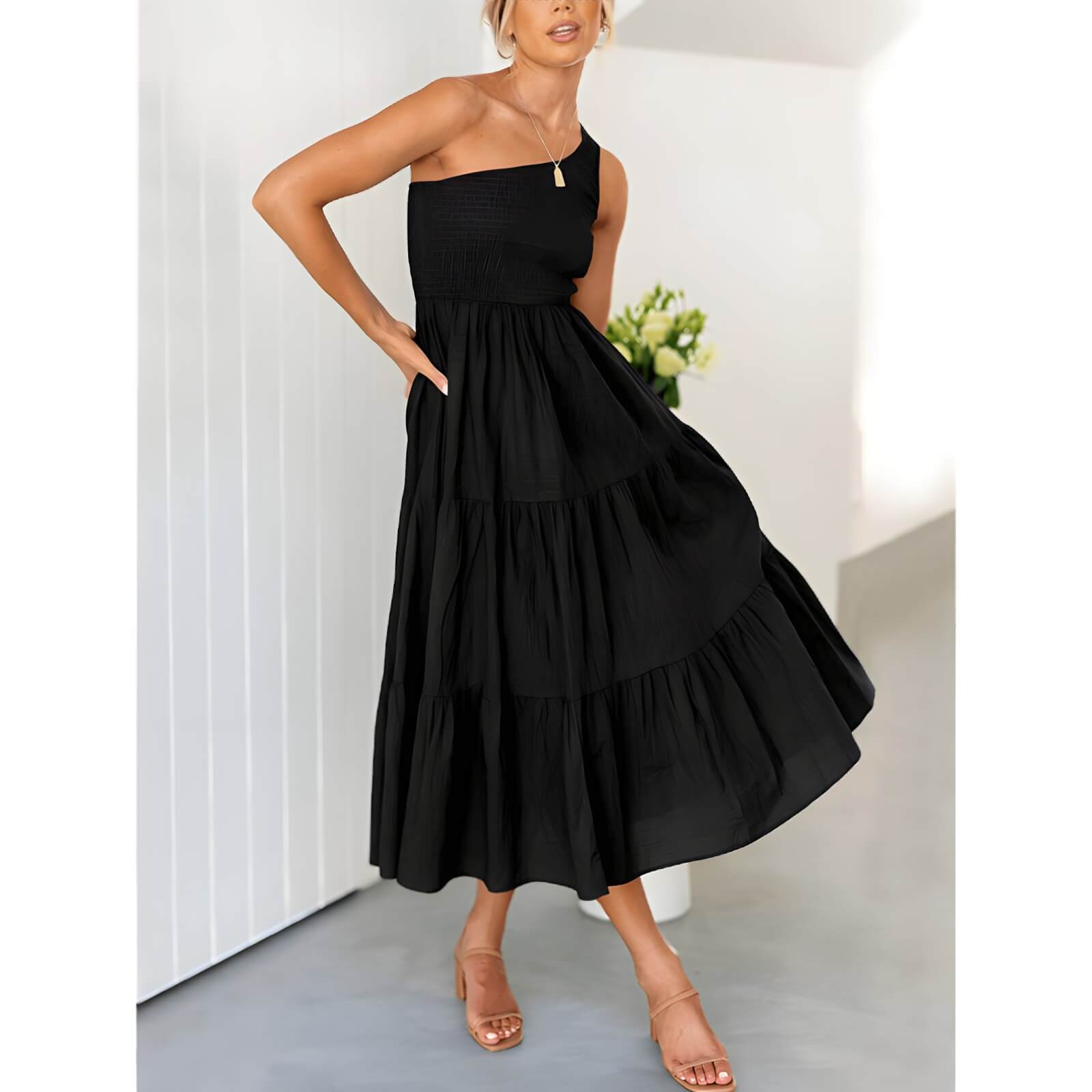 Vestido Mídi com Lastex Preto 3