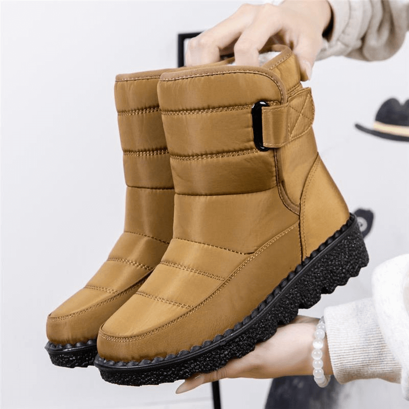 Bota Feminina de Inverno Impermeável Amarelo 12
