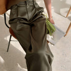 Calça Feminina de Cetim Verde 5