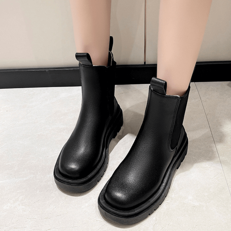 Bota Feminina Cano Médio Tratorada Preto 7