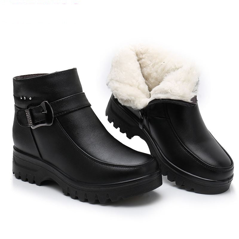 Bota de Inverno em Couro Essential