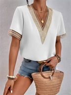 Blusa Decote V com Bordado Branco 2