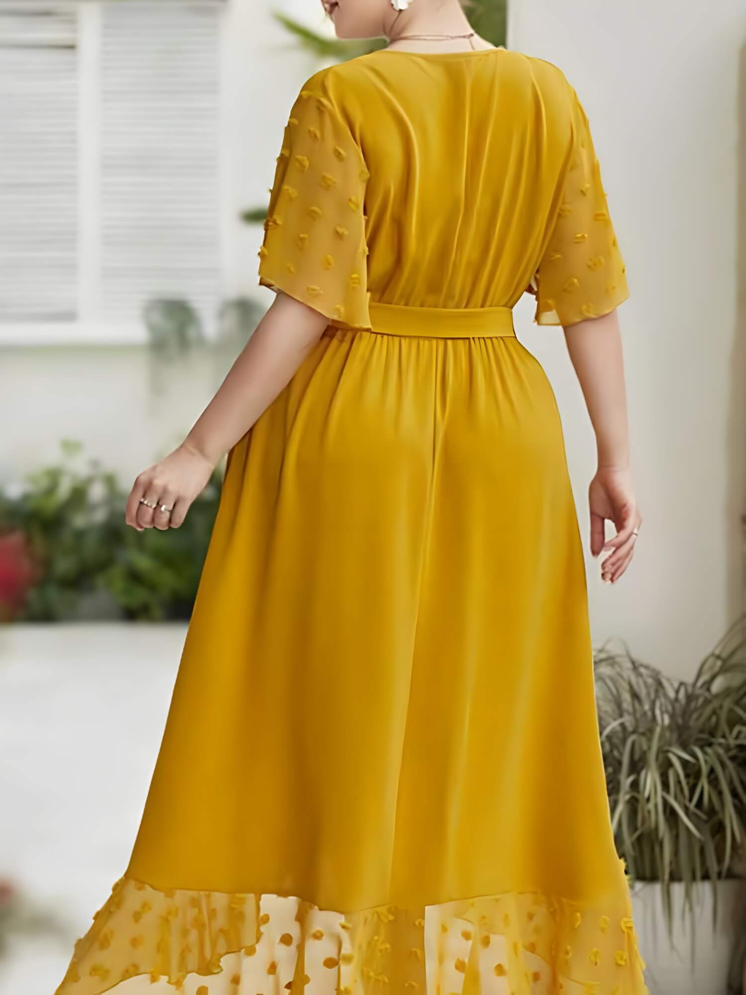Vestido Mídi Transpassado Plus Size Amarelo 2