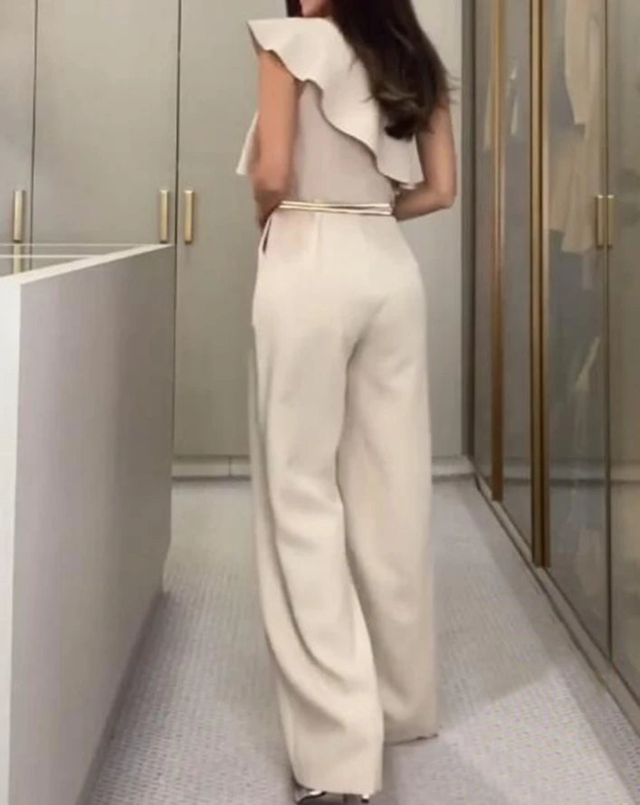 Macacão Feminino de Alfaiataria Um Ombro Pantalona Babado Calissa
