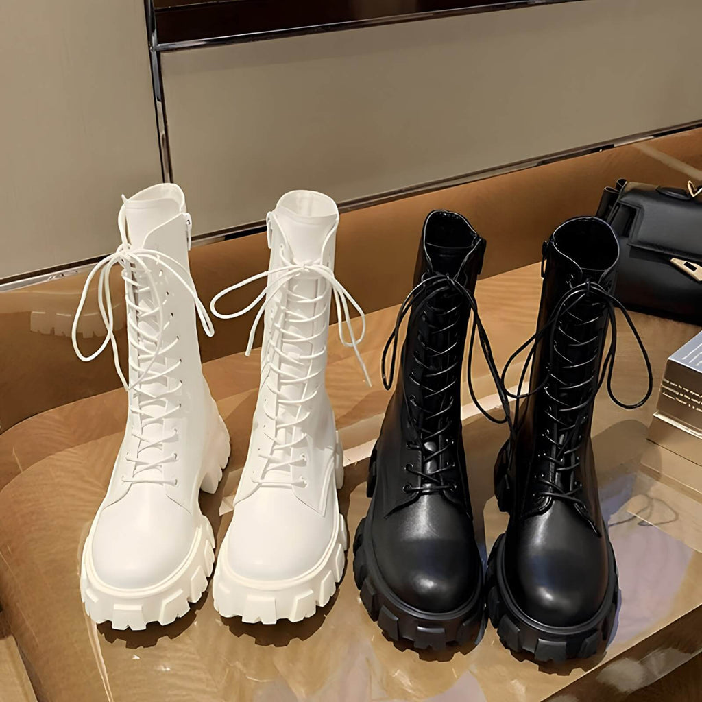 Coturno Feminino Cano Médio Tratorado Castle