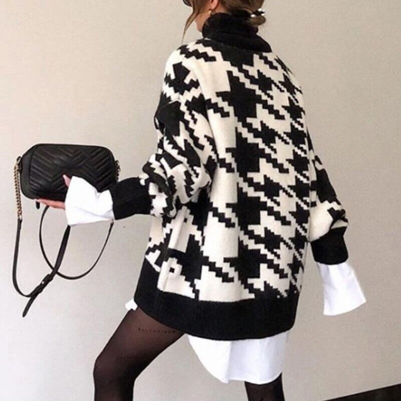 Suéter Feminino Alongado Gola Alta Preto 2