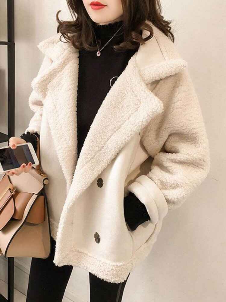 Casaco Feminino de Camurça e Pelinhos Bege 2